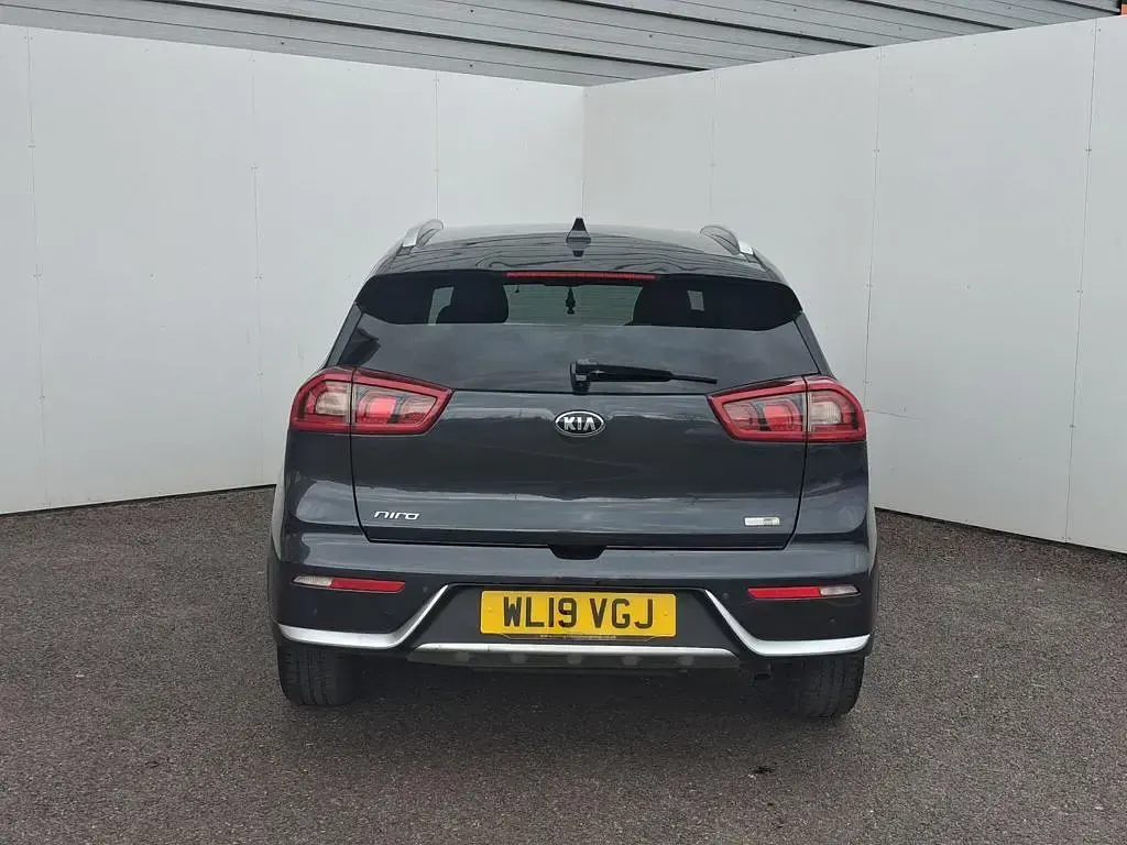 Used Kia Niro 139 HP (102 kW) 2019 Grey SUV
