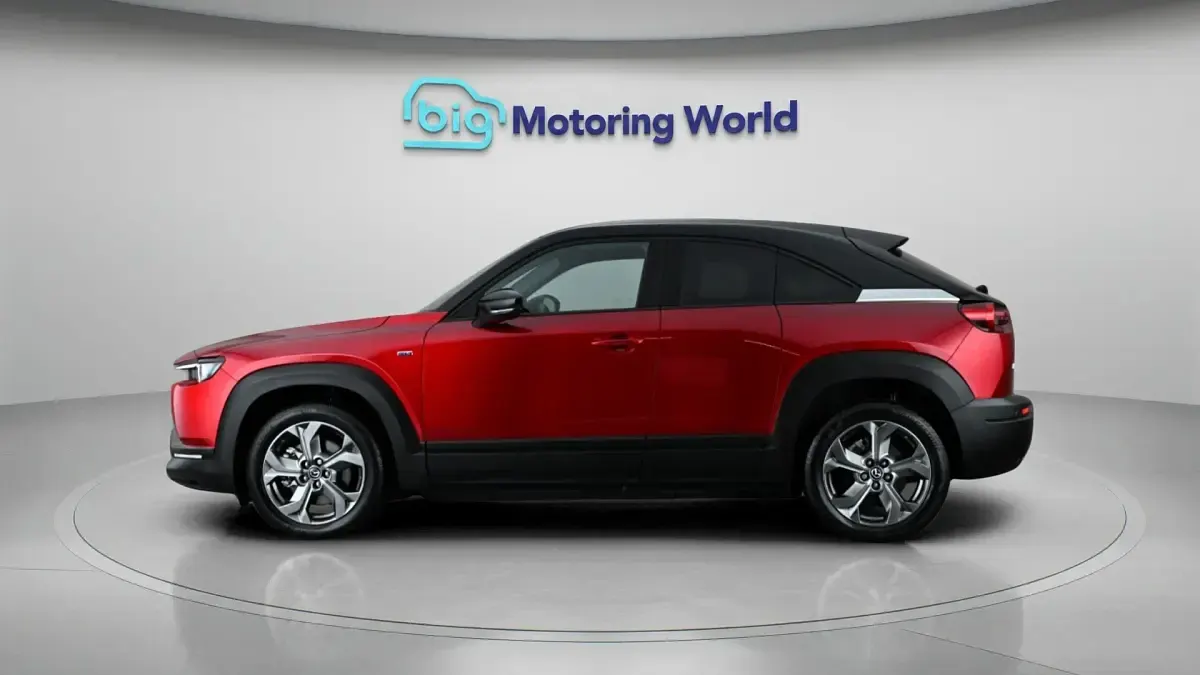 Used Mazda MX30 Makoto 106 kW (145 HP) 2023 Red SUV