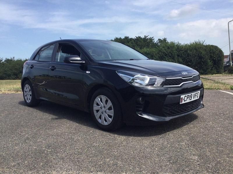 Used Kia Rio 83 HP (61 kW) 2019 Black Hatchback