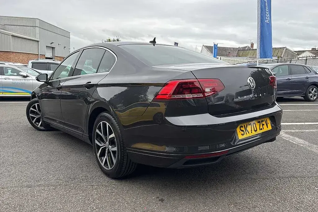 Used VW Passat 150 HP (110 kW) 2020 Sedan