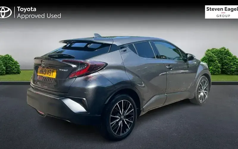 Used Toyota C-HR 122 HP (89 kW) 2019 Grey SUV