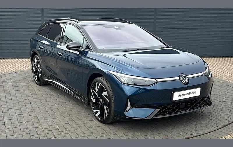 New VW ID.7 GTX 250 kW (340 HP) 2026 Blue Estate