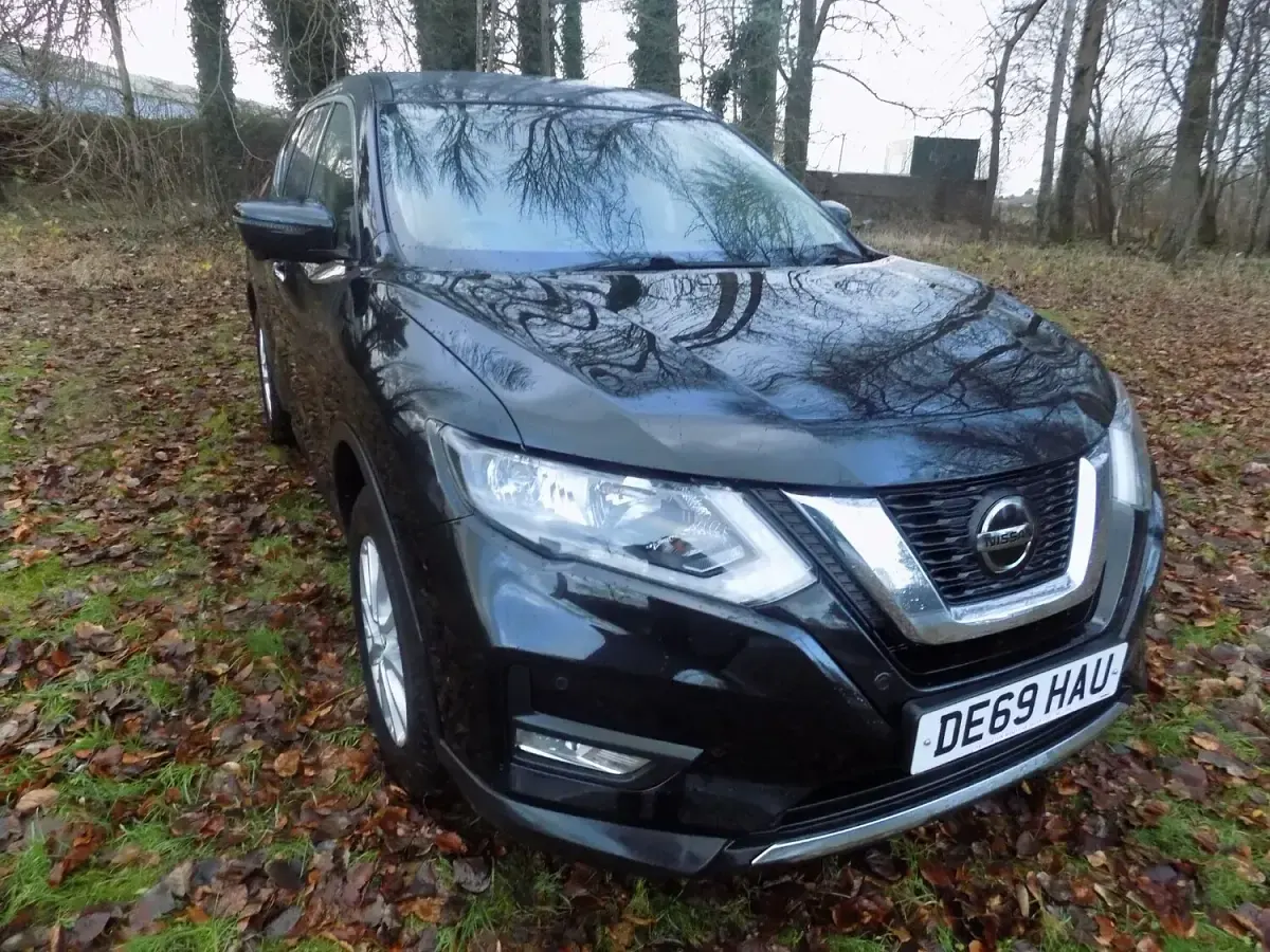 Used Nissan X-Trail Acenta Premium 150 HP (110 kW) 2019 Black SUV