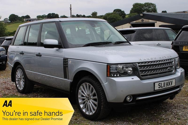 Silver Used 2011 Land Rover Range Rover Vogue SE SUV | £22,950 - Image 1/4