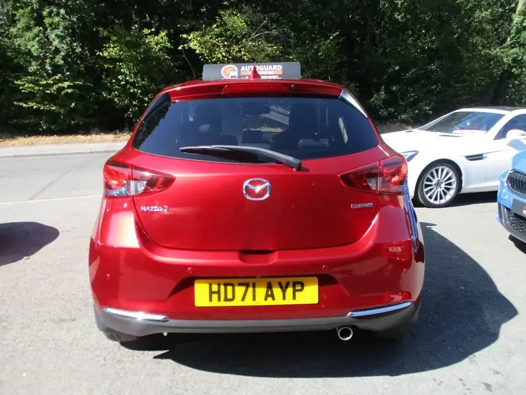 Used Mazda 2 Inclusive 90 HP (66 kW) 2022 Red Hatchback