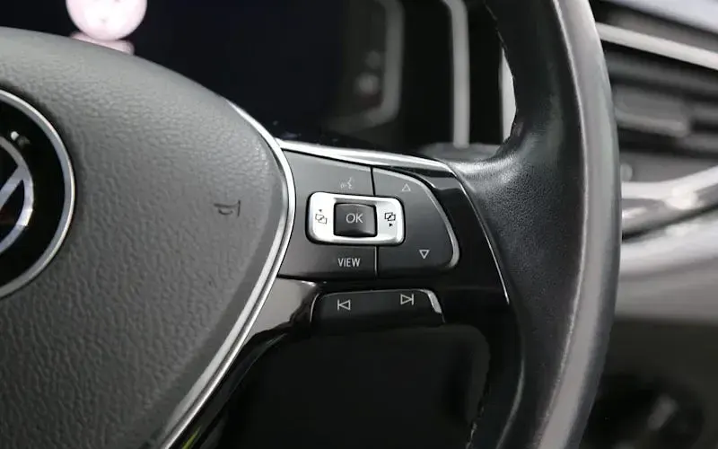 Used VW Polo SEL 110 HP (80 kW) 2021 Silver Hatchback