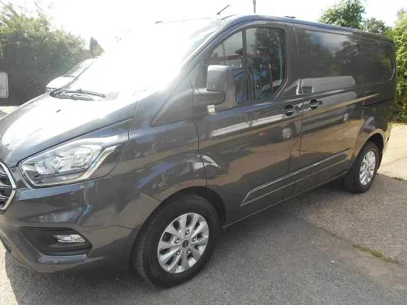 Used Ford Transit Custom Limited 130 HP (95 kW) 2020 Grey Van