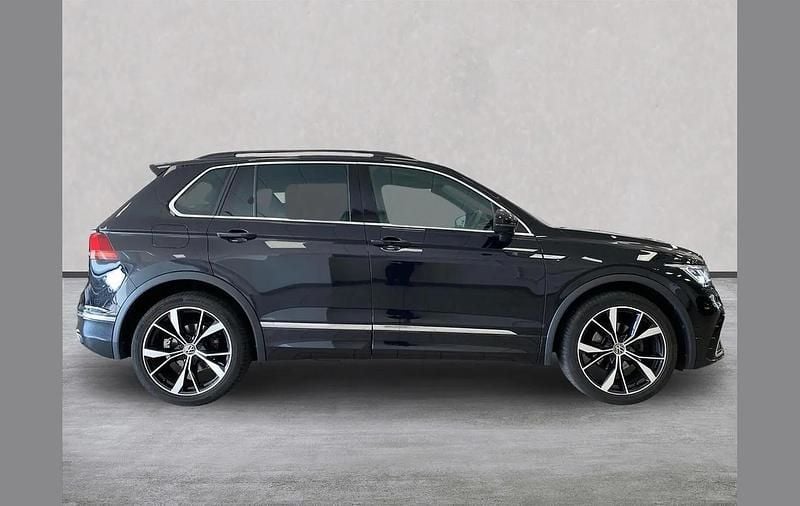Used VW Tiguan R-line 150 HP (110 kW) 2023 Black SUV