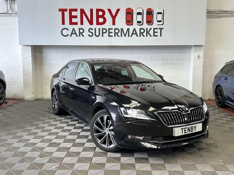 Black Used 2016 Skoda Superb LAURIN & KLEMENT Hatchback | £12,295 (Fair price) - Image 1/4