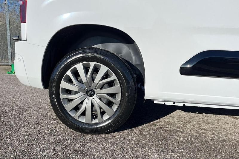 New Citroën Berlingo 2026 White MPV