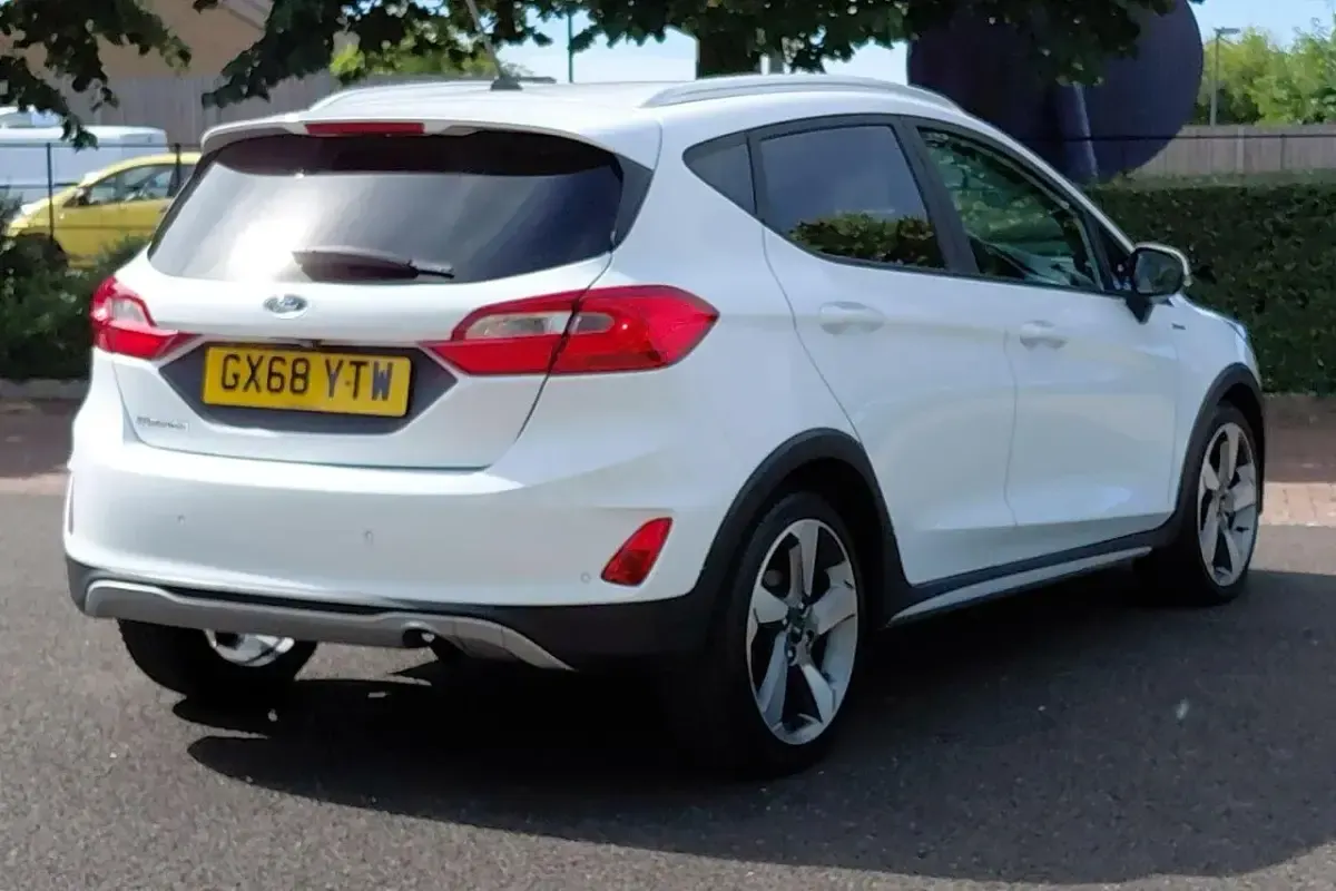 Used Ford Fiesta Active X 123 HP (90 kW) 2018 White Hatchback
