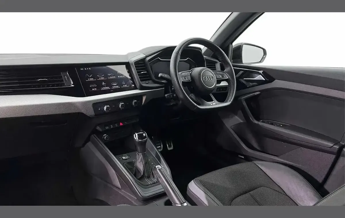 Used Audi A1 Black Edition 108 HP (79 kW) 2024 Silver SUV