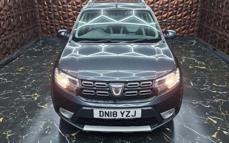 Used Dacia Sandero Lauréate 90 HP (66 kW) 2018 Slate grey Hatchback