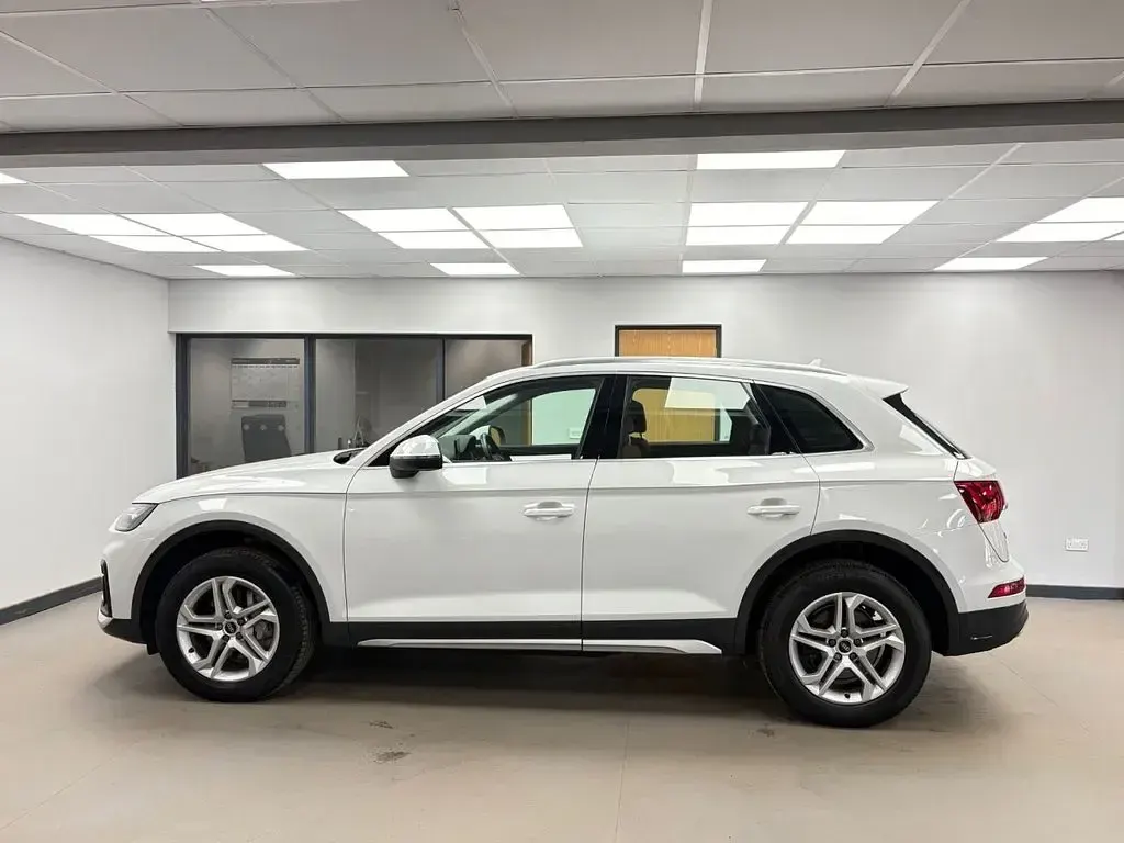Used Audi Q5 Sport 204 HP (150 kW) 2021 White SUV