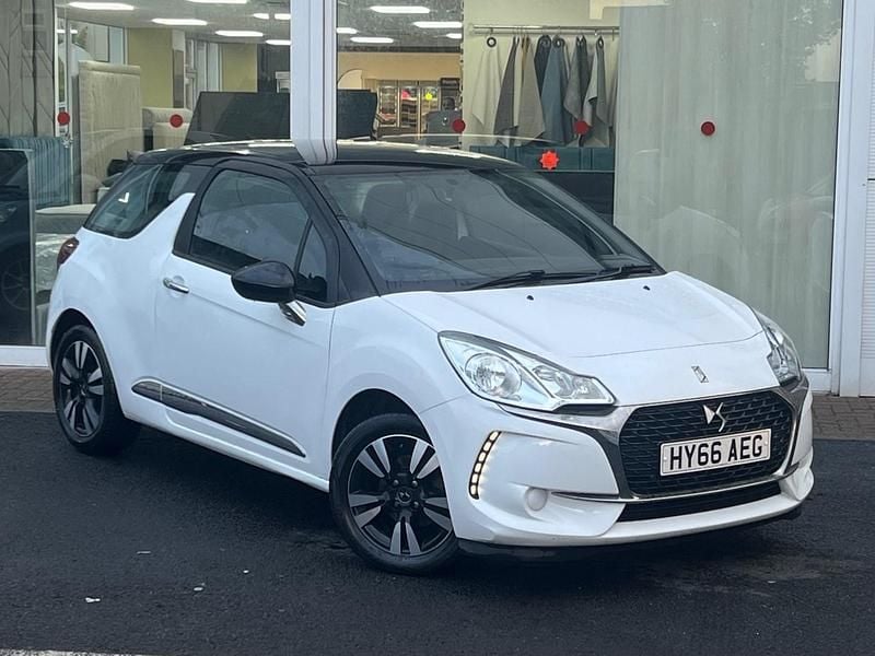 White Used 2016 DS Automobiles DS3 Chic Hatchback | £3,995 (Good price) - Image 1/4