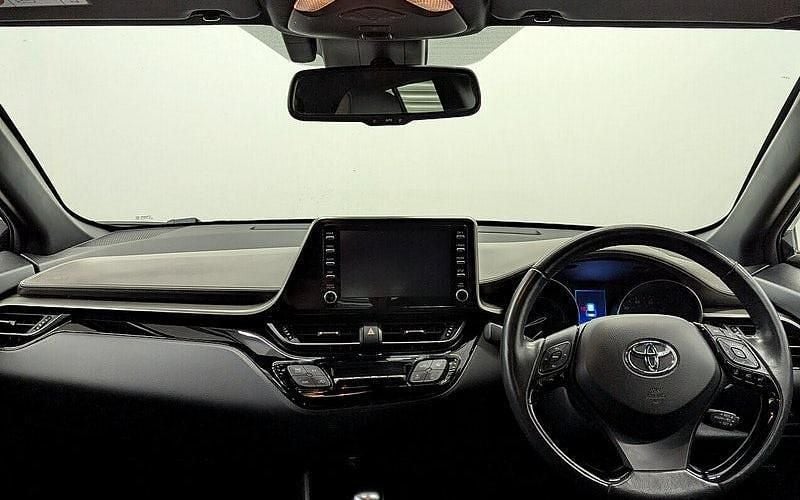 Used Toyota C-HR 122 HP (89 kW) 2023 SUV