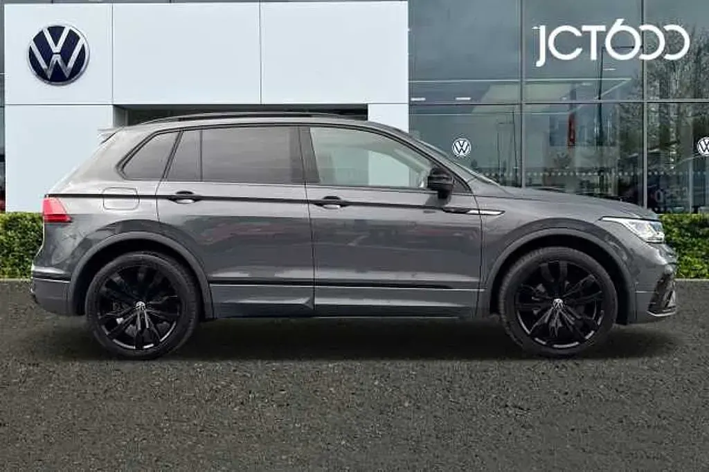 Used VW Tiguan Black Edition 150 HP (110 kW) 2024 Grey SUV