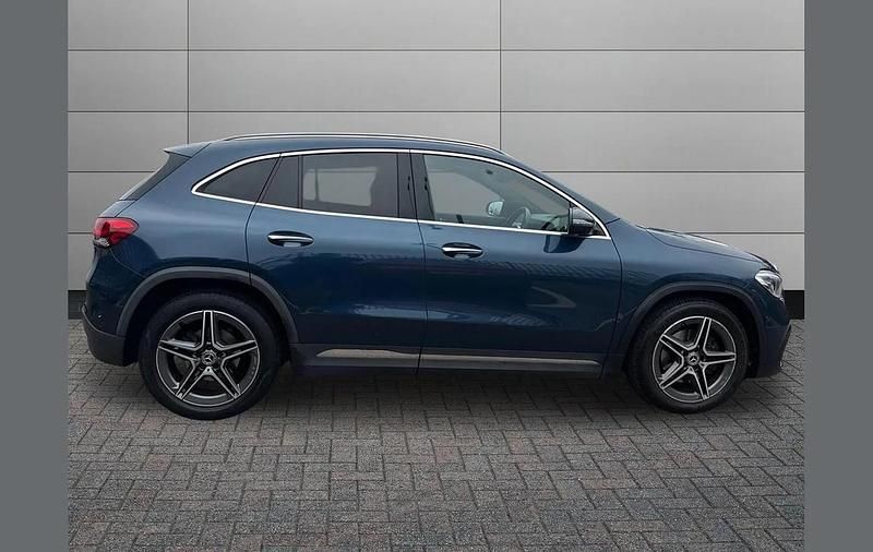 Used Mercedes GLA200 AMG Line Premium 150 HP (110 kW) 2021 Blue SUV