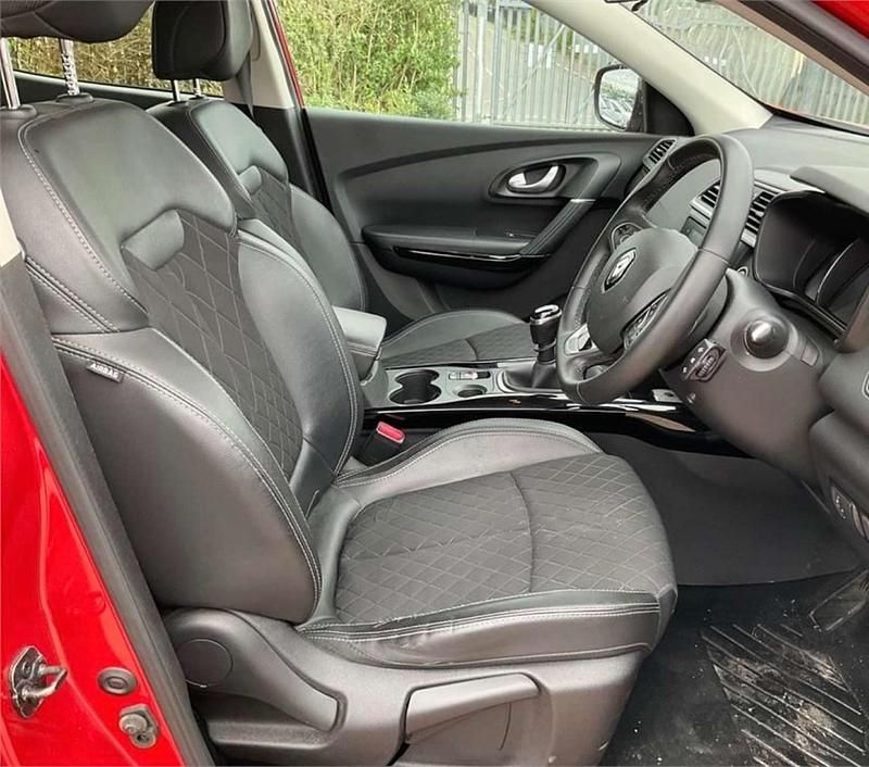 Used Renault Kadjar Iconic 140 HP (102 kW) 2020 Red SUV