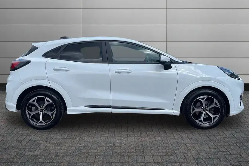 Used Ford Puma ST-Line 123 HP (90 kW) 2024 White SUV