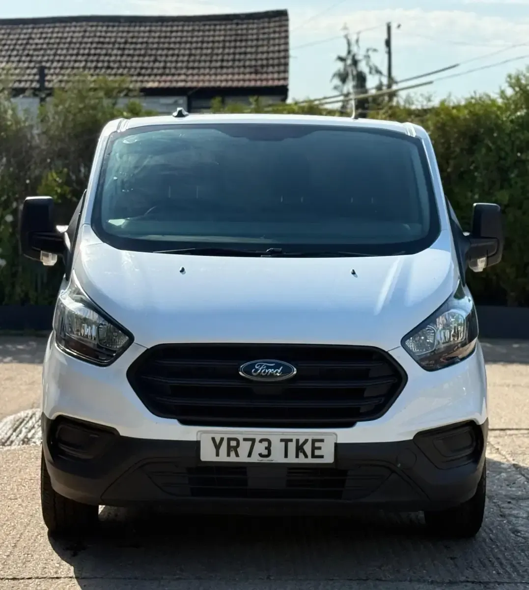 Used Ford Transit Custom S 105 HP (77 kW) 2023 White Van