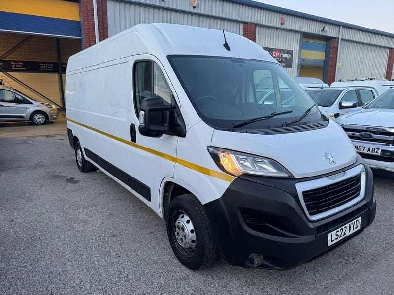 Used Peugeot Boxer 140 HP (102 kW) 2022 White Van