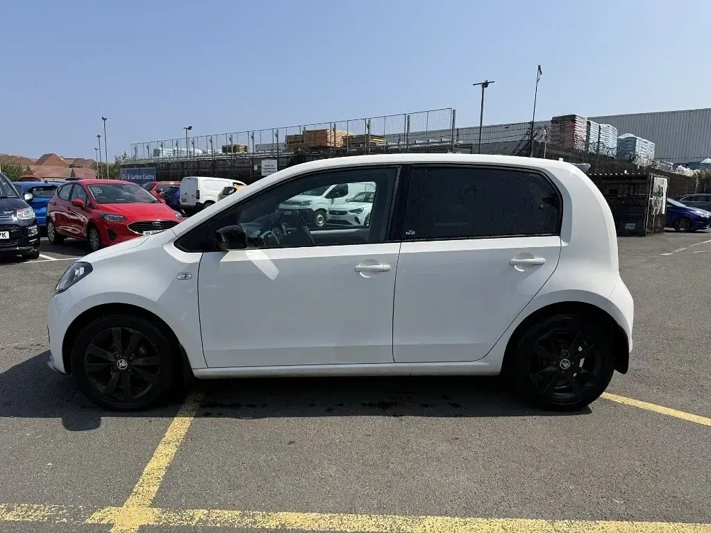 Used Skoda Citigo Monte Carlo 60 HP (44 kW) 2017 White Hatchback