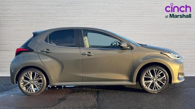 Used Toyota Yaris Hybrid 116 HP (85 kW) 2022 Bronze