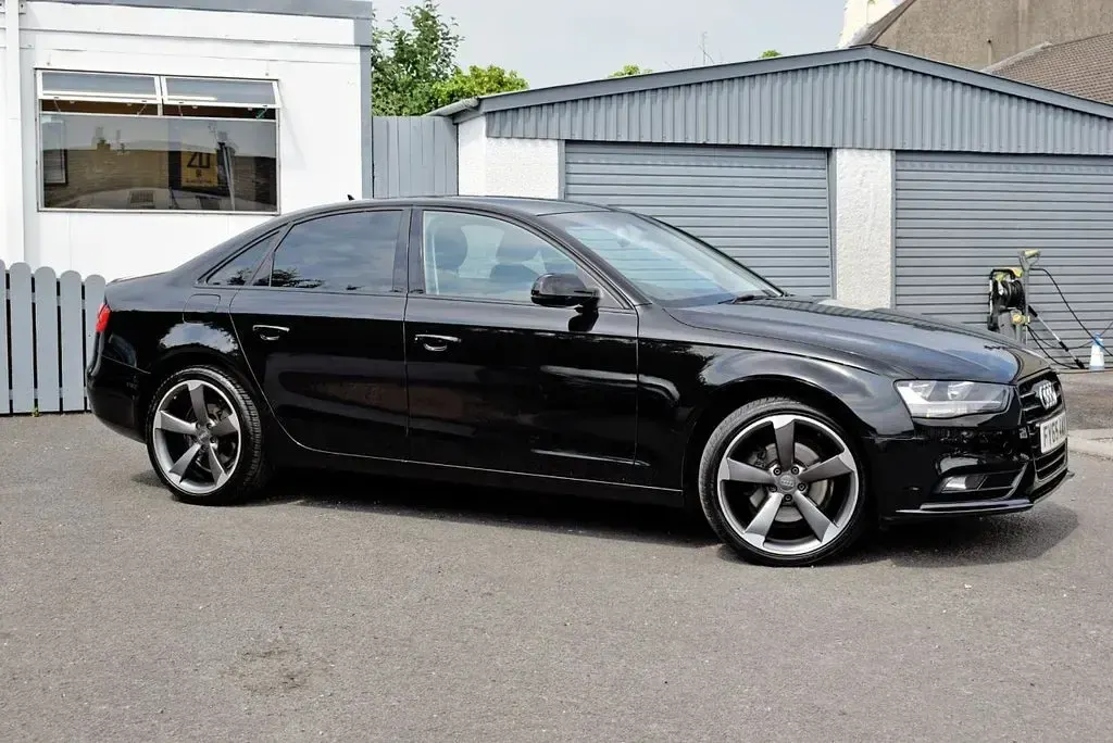 Used Audi A4 Business 150 HP (110 kW) 2015 Black Sedan