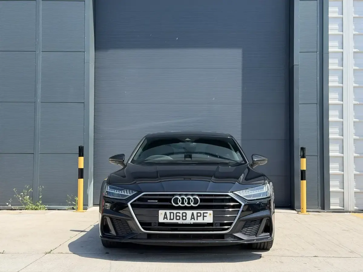 Used Audi A7 Sportback S-Line 286 HP (210 kW) 2019 Black Hatchback