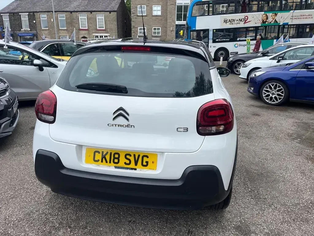 Usado Citroën C3 Feel 82 CV (60 kW) 2018 Blanco Utilitario