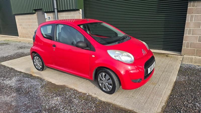 Used Citroën C1 VTR Sport 68 HP (50 kW) 2011 Red Hatchback