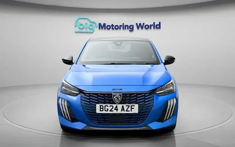 Used Peugeot 208 GT 102 HP (75 kW) 2024 Blue Hatchback
