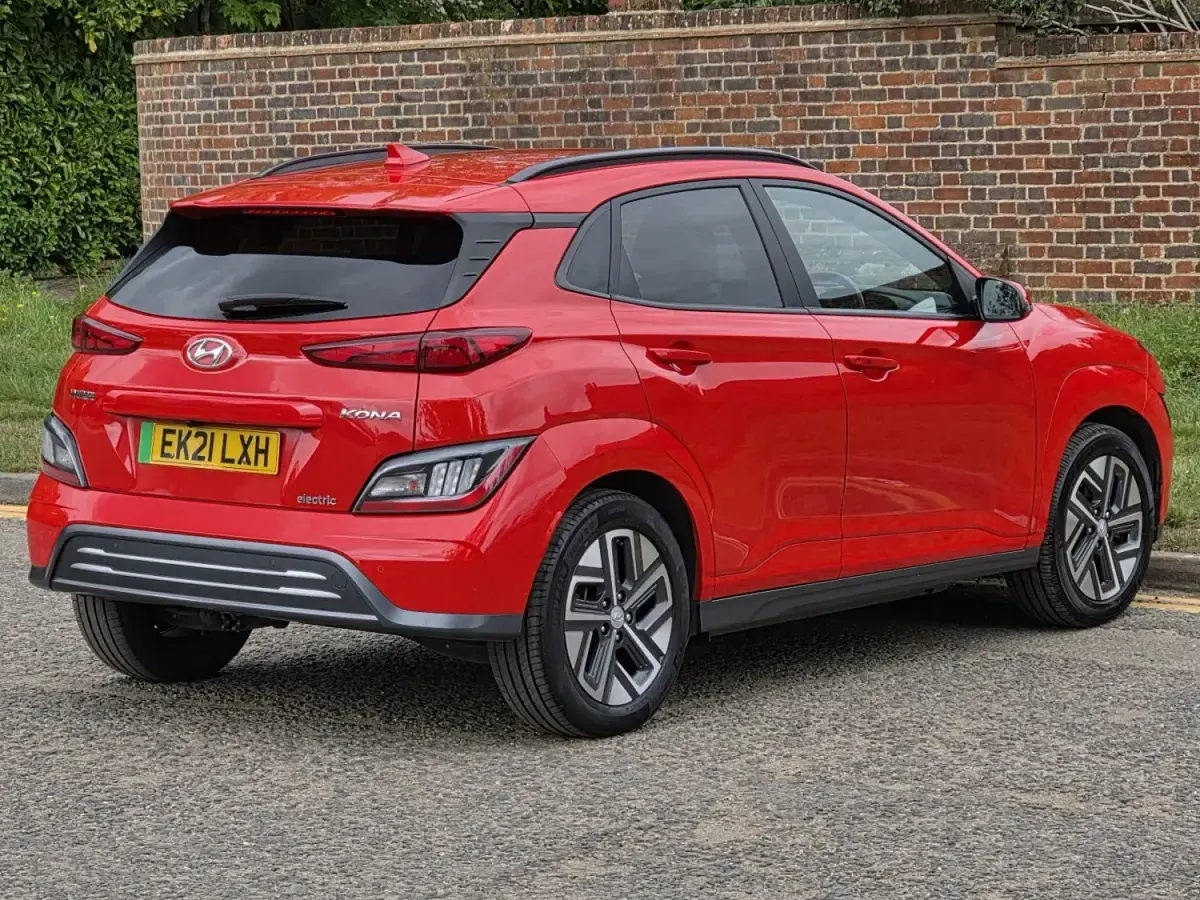 Gebraucht Hyundai Kona Ultimate 150 kW (204 PS) 2021 Rot SUV