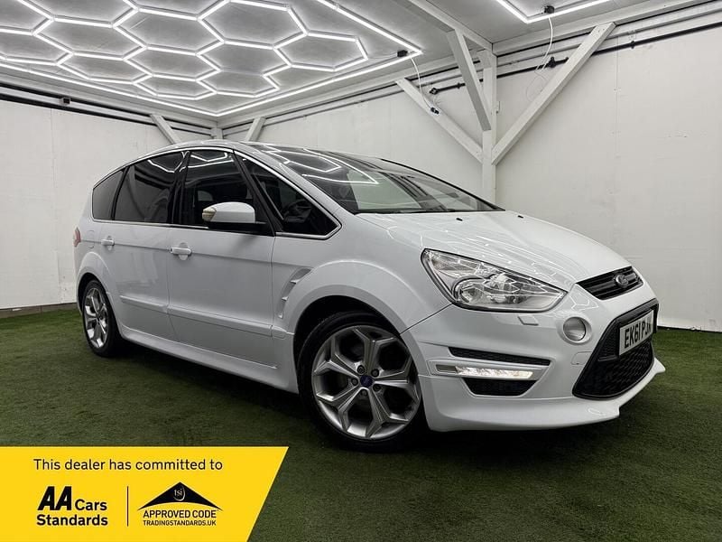 Used Ford S-MAX Titanium X 2011 White MPV