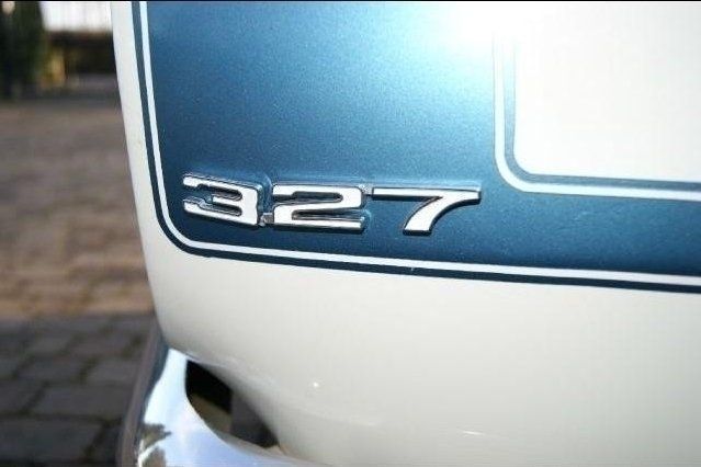 Image 3/4