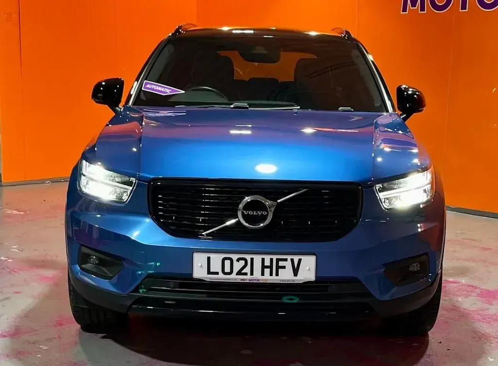 Used Volvo XC40 R-Design Pro 163 HP (119 kW) 2021 Blue SUV