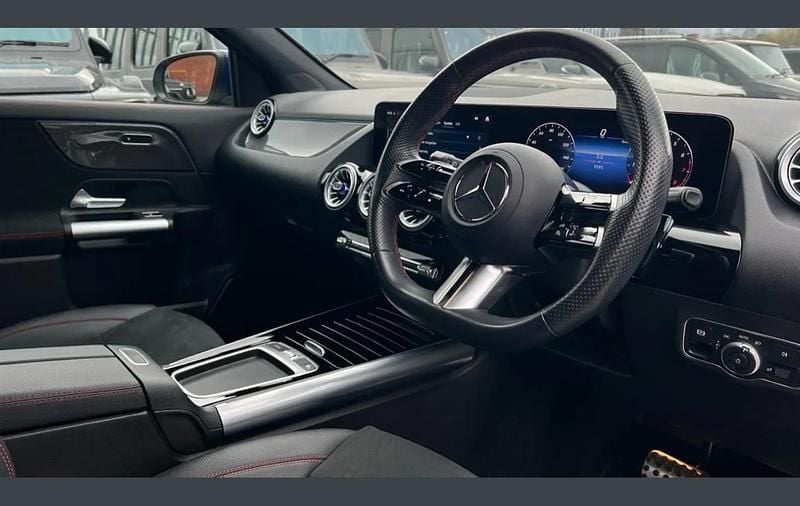 Used Mercedes GLA200 Executive 161 HP (118 kW) 2024 Blue SUV