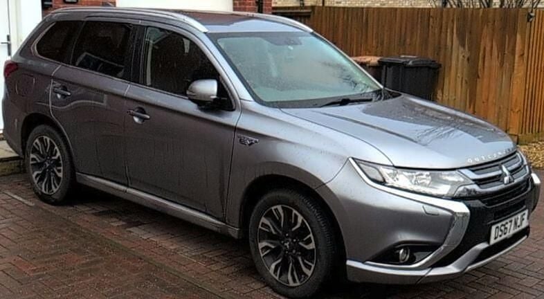 Used Mitsubishi Outlander P-HEV 2018 Grey Estate