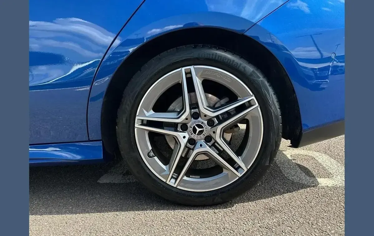 Used Mercedes CLA200 Executive 175 HP (128 kW) 2023 Blue Coupe