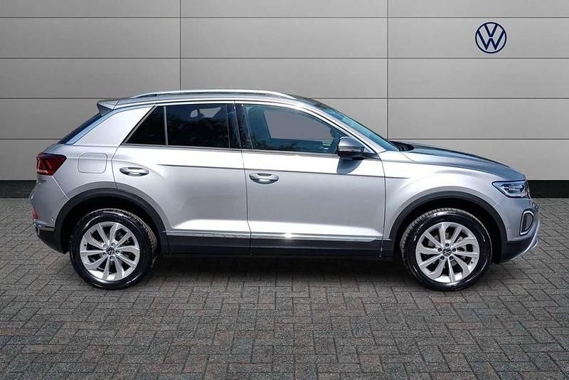 Used VW T-Roc Style 150 HP (110 kW) 2025 Silver SUV