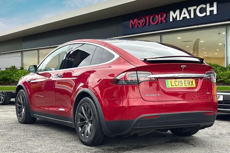 Used Tesla Model X 448 kW (610 HP) 2019 Red SUV