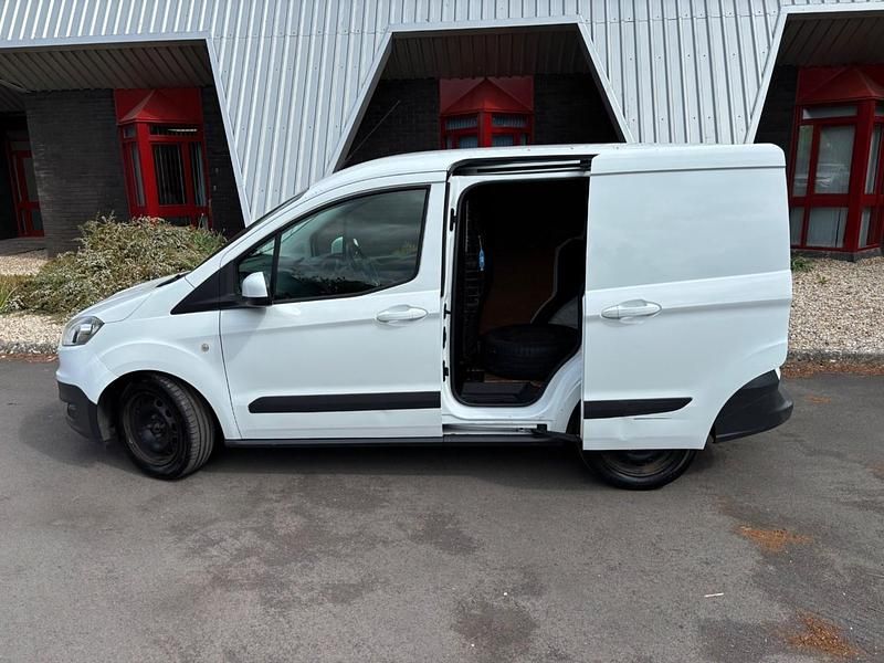 Begagnad Ford Transit Trend 2016 Vit Van