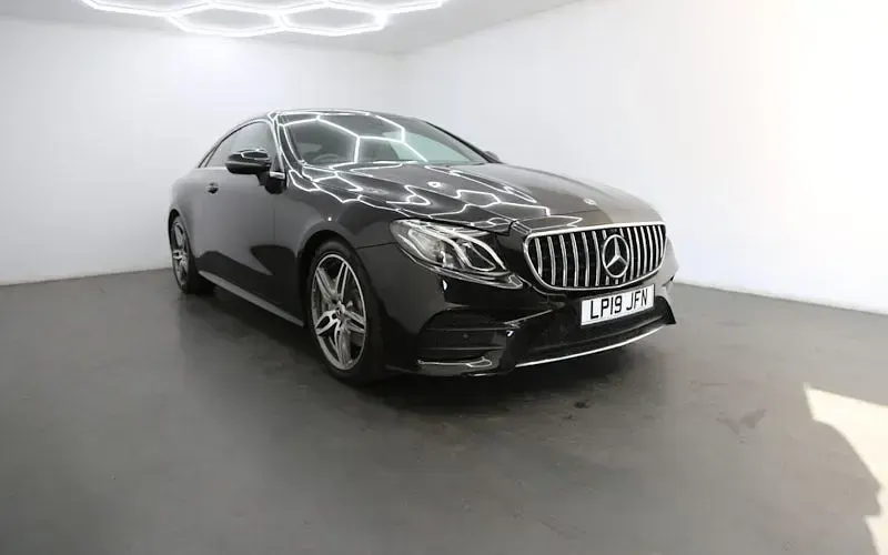 Used Mercedes E220 AMG line 194 HP (142 kW) 2019 Coupe