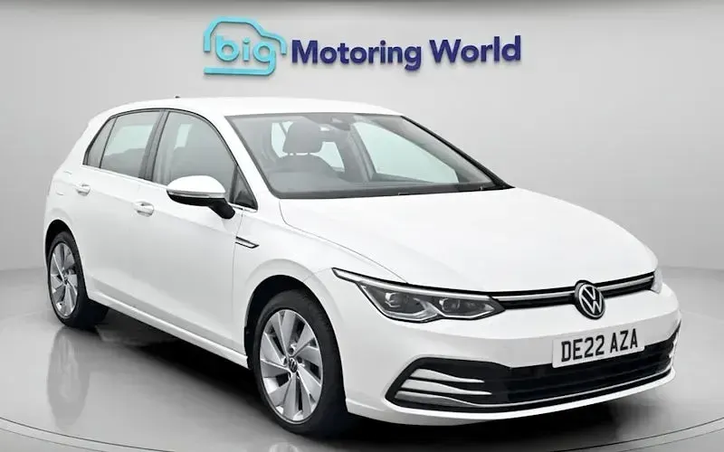 Used VW Golf VII Style 116 HP (85 kW) 2021 Hatchback