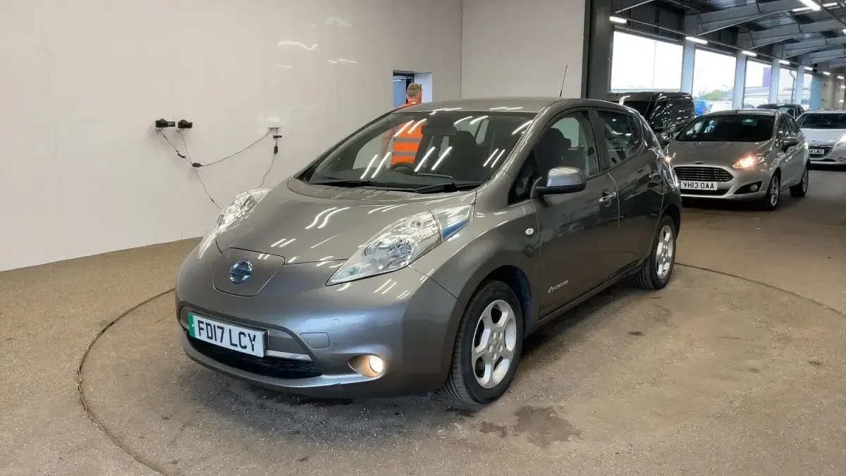 Used Nissan Leaf Acenta 80 kW (109 HP) 2017 Grey Hatchback