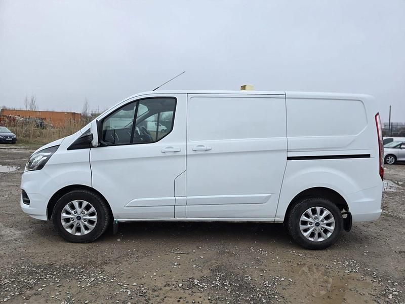 Used Ford Transit Custom Limited 130 HP (95 kW) 2021 White Van