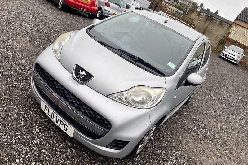Silver Used 2011 Peugeot 107 Hatchback | £1,985 (Fair price) - Image 1/1