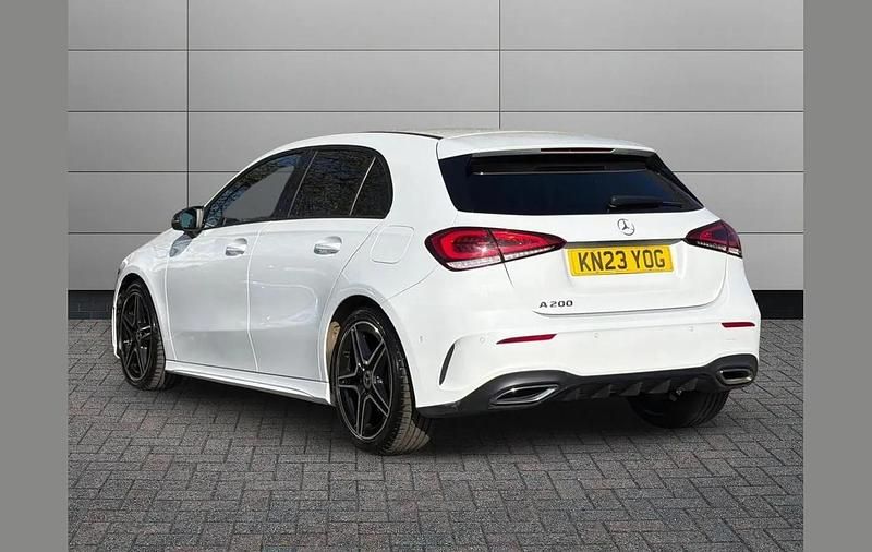 Used Mercedes A200 Executive 163 HP (119 kW) 2023 White Hatchback