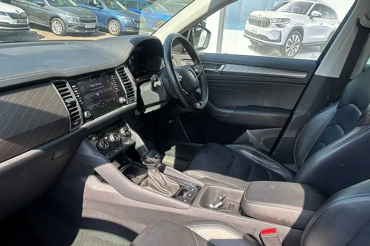 Used Skoda Kodiaq SE L Executive 110 HP (80 kW) 2023 Petrol blue metallic SUV